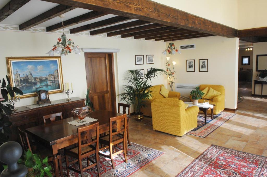 Villa Serena Agriturismo Монтебеллуна Экстерьер фото