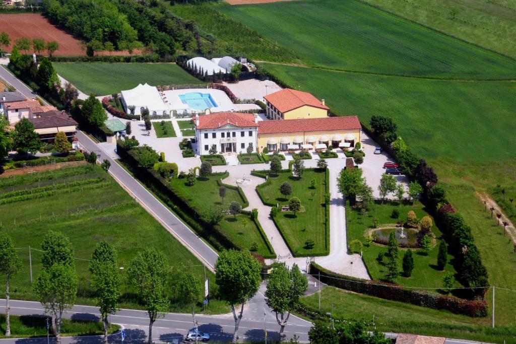 Villa Serena Agriturismo Монтебеллуна Экстерьер фото